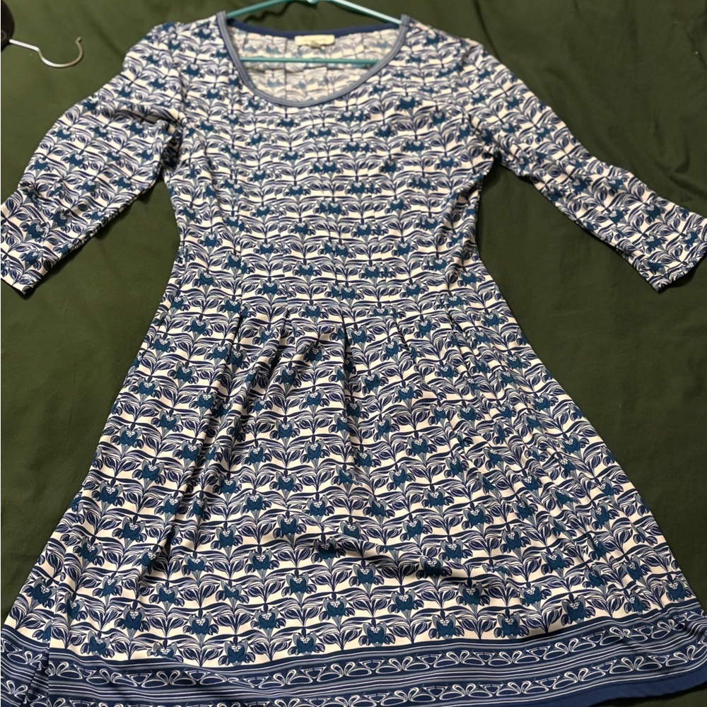 Max Studio Floral Blue and White Dress